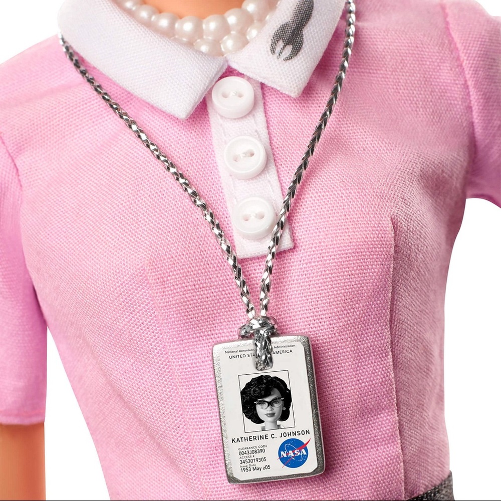 🎉HOST PICK🎉Barbie Inspire Katherine Johnson Doll - Picture 9 of 10